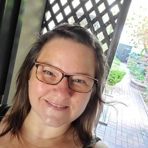 Meet your Posher, Tina